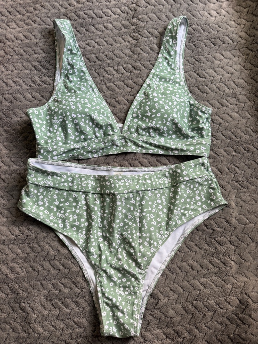 Amazon Green Floral Two-Piece Bikini Set